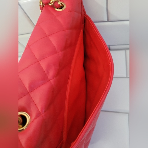 Borelli Vintage Red Leather Quilted Shoulder Purse Gold Hardware Sliding Adjusta - Picture 6 of 8